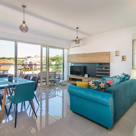 Apartment Sunset Vala New Beachfront - Medulin - Pula