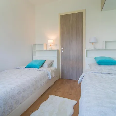 Sunset Vala New Beachfront - Medulin - Pula Apartment